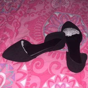 Wild Diva Lounge Black flats. They are size 6. Brand new, never worn.